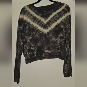 American Eagle Outfitters Cropped Long Sleeve